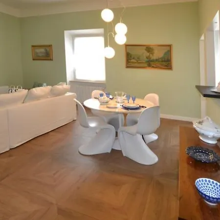 Just My House Ρώμη